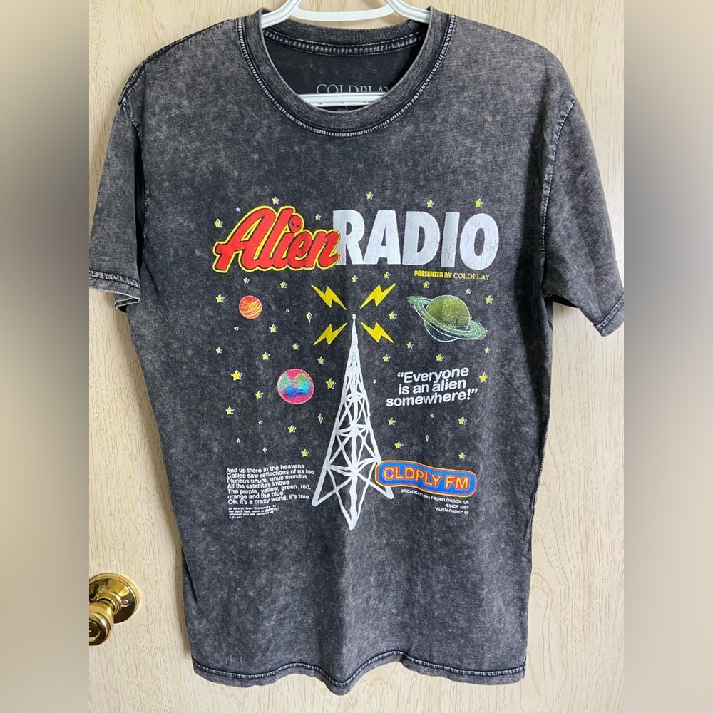 Coldplay Alien Radio Music of the Spheres Band World Tour Concert T-Shirt Sz M